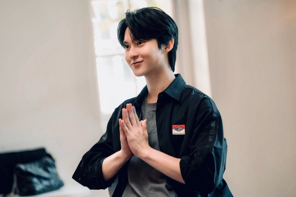 MrFanboySeries's tweet photo. SNEAK PEEK EP.6 🎬

🎞️ รับชม “รักสุดใจนายแฟนบอย Mr. Fanboy Series” พร้อมกันทุกวันเสาร์เวลา 22.15 น. ทางช่อง one 31

📽️ ดูออนไลน์เวอร์ชัน UNCUT เวลา 23.15 น. บนแอป iQIYI และเว็บ https://t.co/CH45u7lNU0 ที่เดียวเท่านั้น : https://t.co/qRKnxXpKkA

#รักสุดใจนายแฟนบอยSeries
#MrFanboySeries 
#MandeeWork