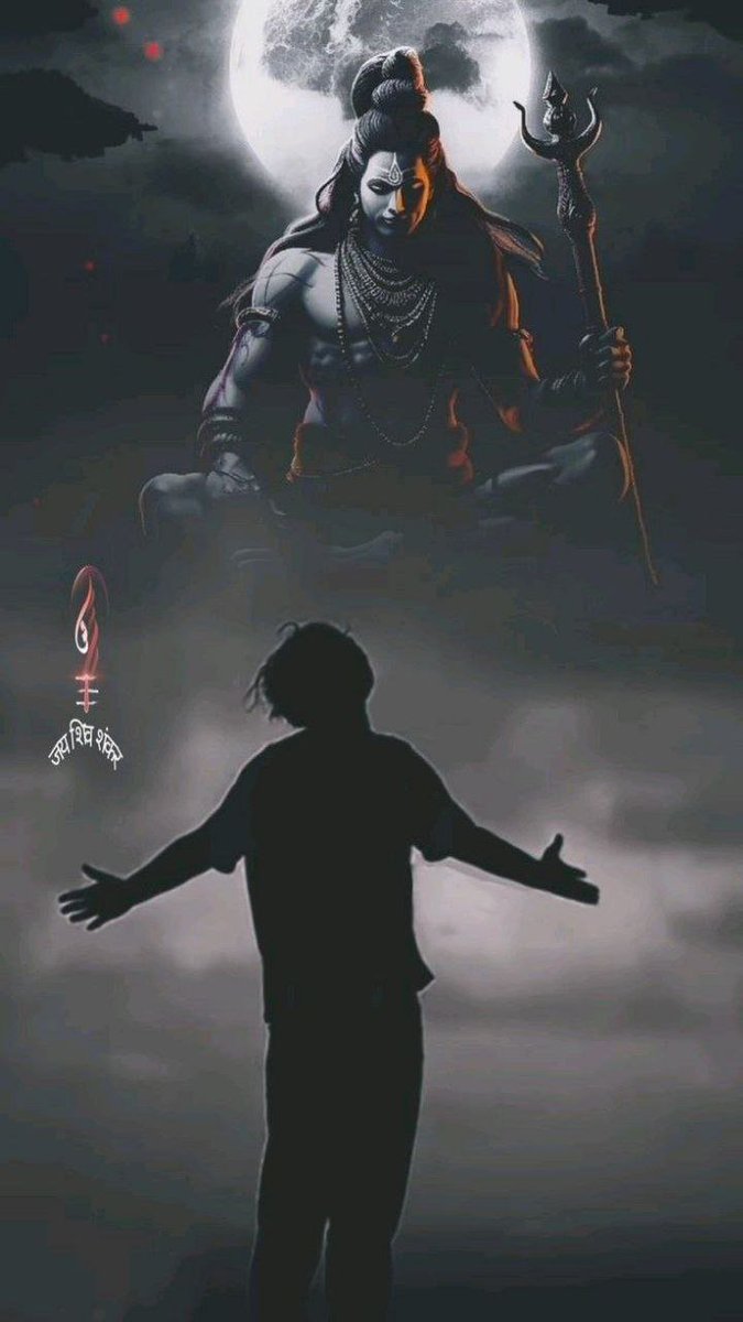 Anand_00009's tweet photo. मर्द वो नहीं जो ऊँची आवाज़ में अपनी ताक़त जताए,
मर्द वो है जो अपनों के दर्द को ख़ामोशी से अपनाए।

ज़िम्मेदारियों के बोझ तले भी जो मुस्कुराता रहे,
टूटकर बिखरे फिर भी हर हाल में घर को संभालता रहे।

आँखों में समंदर रखकर भी जो अश्कों को छुपा ले,
दुनियाँ की धूप खुद सहकर अपनों को छाँव दे।

वो सिर्फ़ जिस्म से नहीं, किरदार से बड़ा होता है,
सच्चा मर्द अपने लफ़्ज़ों और उसूलों पर खड़ा होता है।