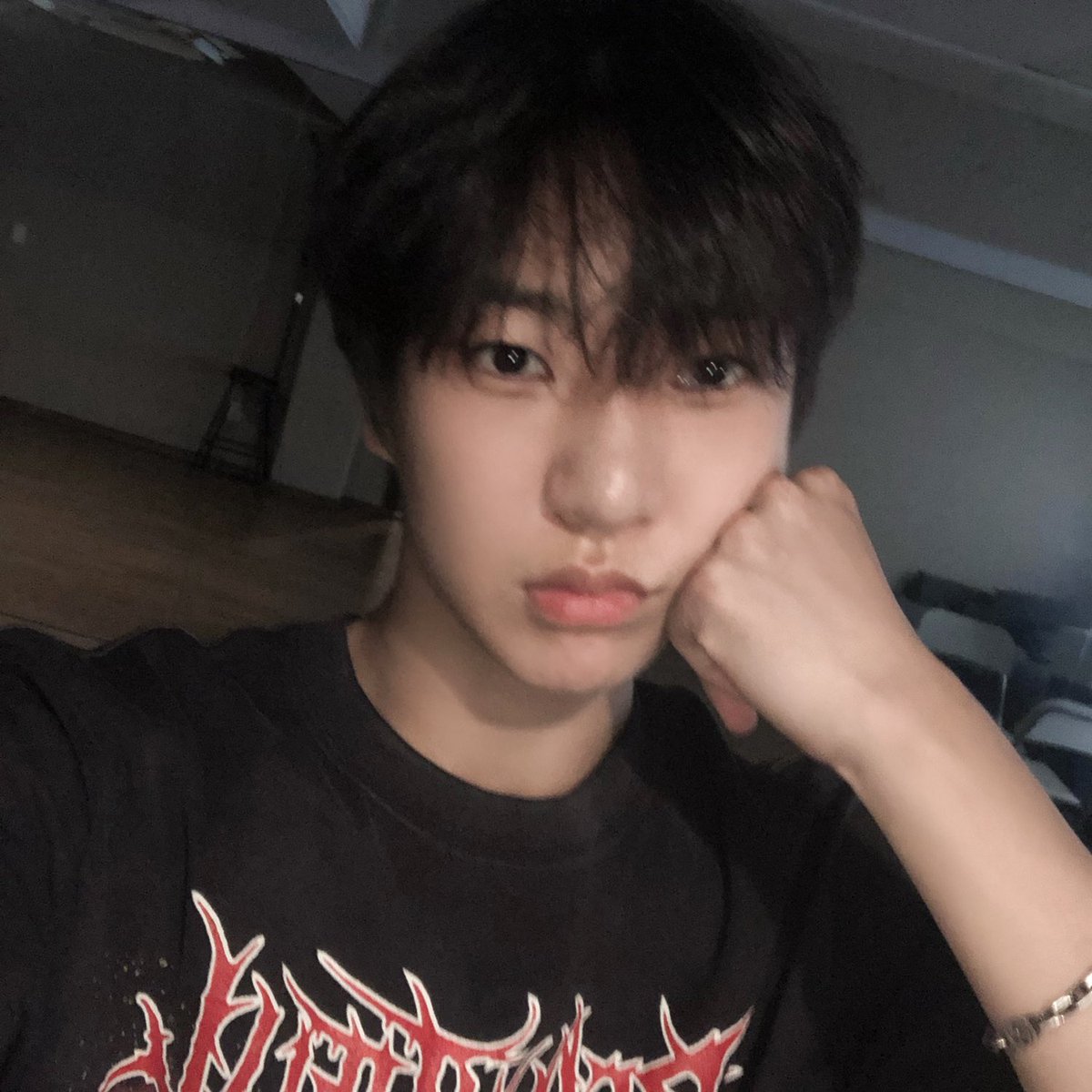official_mme_'s tweet photo. [#시도] 오늘은 사진 놓고 도망갑니다 🤸🏻‍♂️

#AGD #XIDO https://t.co/wMir6UItGG
