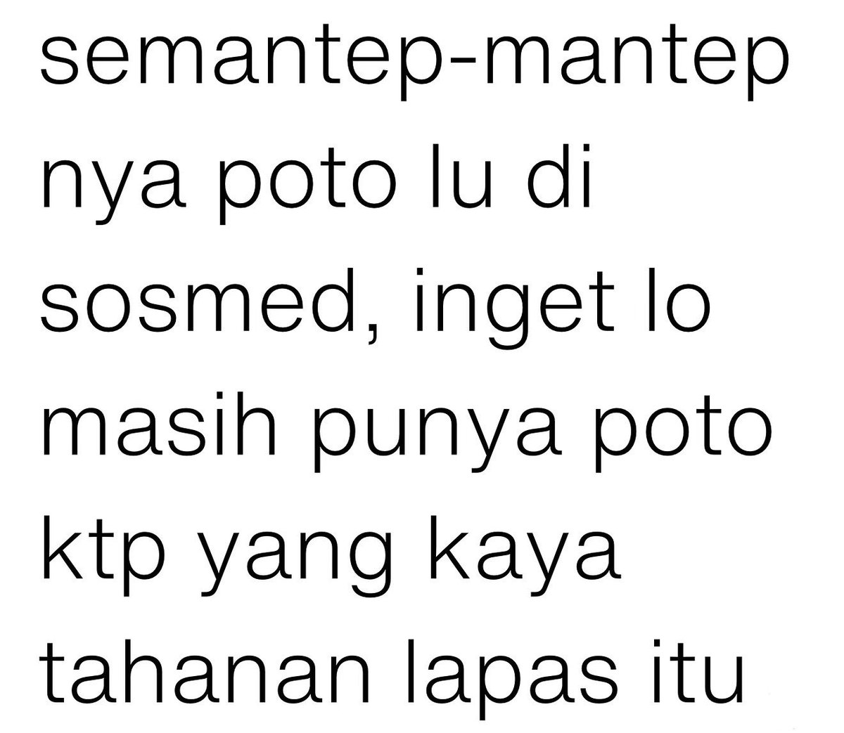 cufrdy's tweet photo. Tahanan lapas masih manusia, lah gw kek kuyang sampe leher doang, pundak kebawah kaga ada 😭 https://t.co/edyQbml4VL