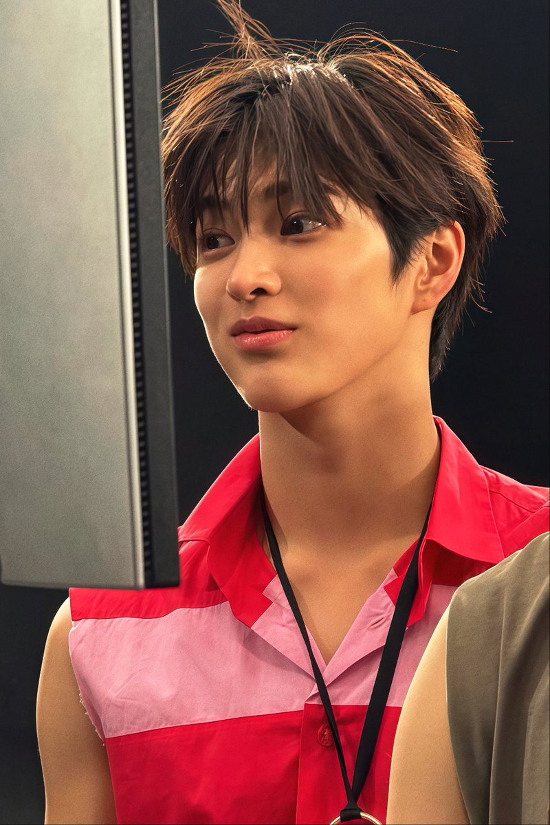 AKHGALLERY's tweet photo. #KEONHO #건호 https://t.co/nBjKw6ov8Y