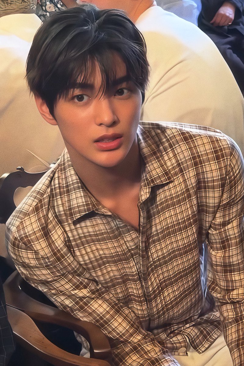 AKHGALLERY's tweet photo. #KEONHO #건호 https://t.co/nBjKw6ov8Y