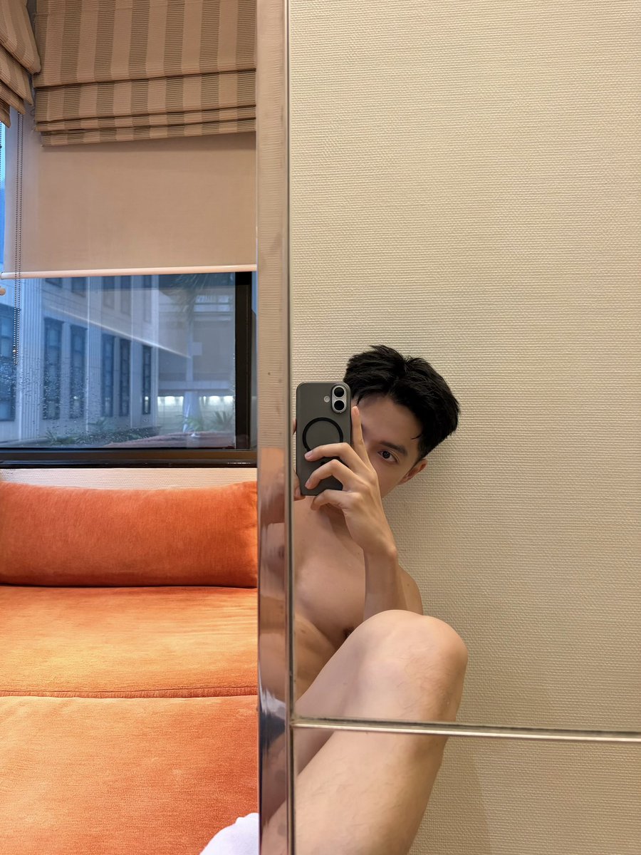 jametnp's tweet photo. 👀 https://t.co/wYg9lFwiAC