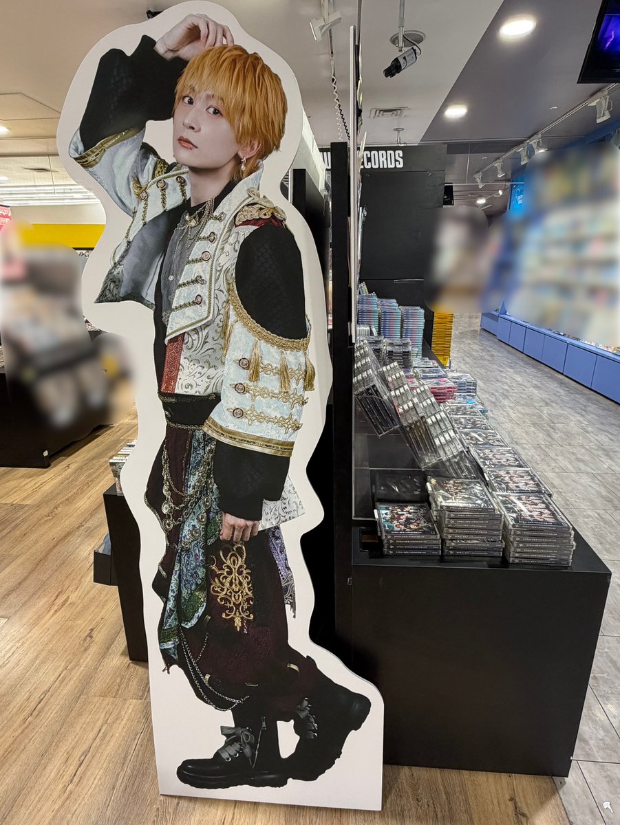 TOWER_Shibuya's tweet photo. 【#UNiFY】

🌶1stシングル『ゾッコン！ハラペーニョ&ジャスミーニャ』本日入荷✨🌶

🎁特典🎁
・ポストカード
・等身大パネル抽選券

タワ渋では雨宮大晟さんの等身大パネルを展示中✨
さらにCDご購入の方から抽選で等身大パネルをプレゼント！

ぜひ会いに来てください！💘

4Fにて展開中です！🥳(音)