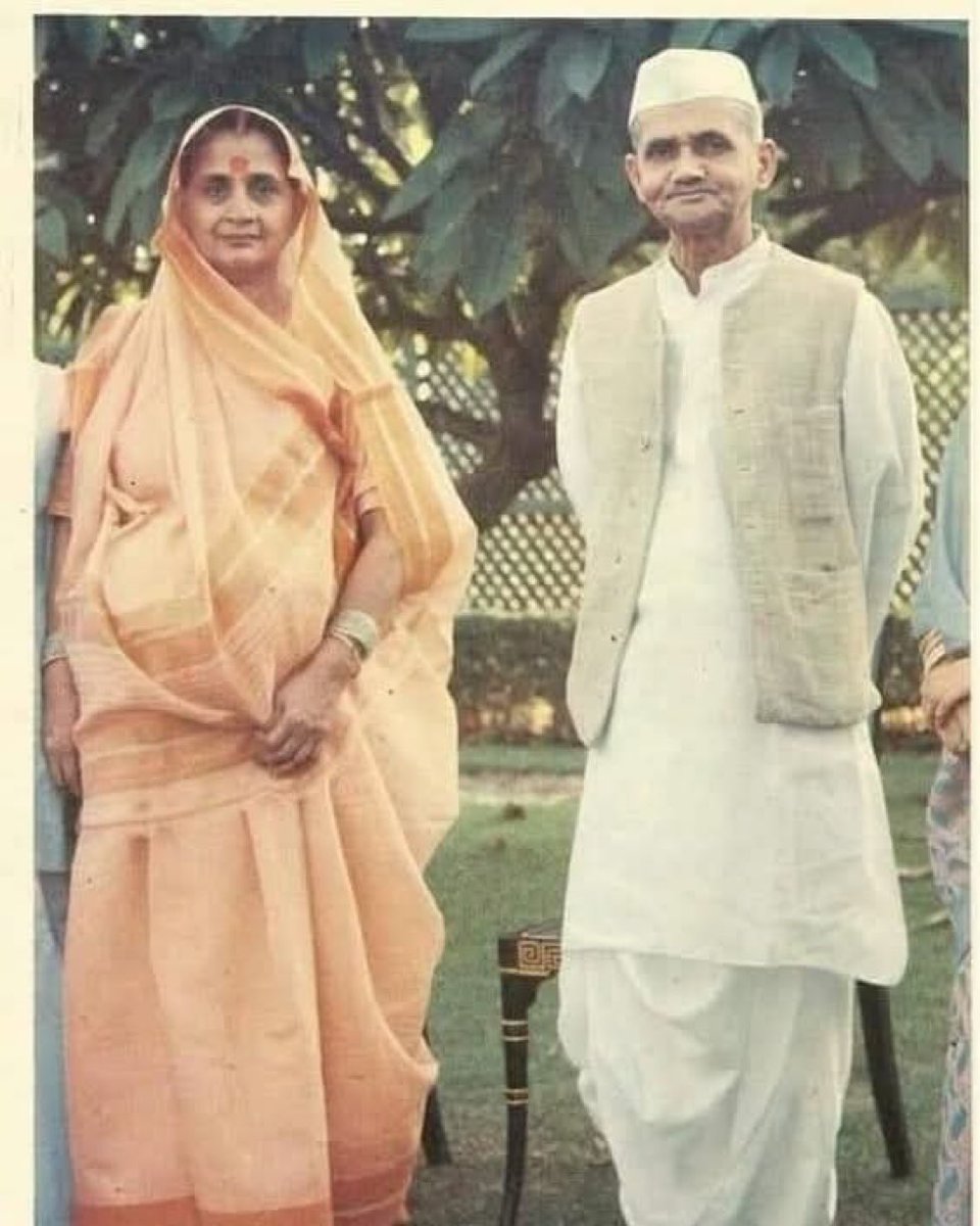 saket71's tweet photo. Respectful tributes to the man who lifted India out of the despondency of the defeat of 1962. 🙏🙏 https://t.co/eS0ApZj6XH