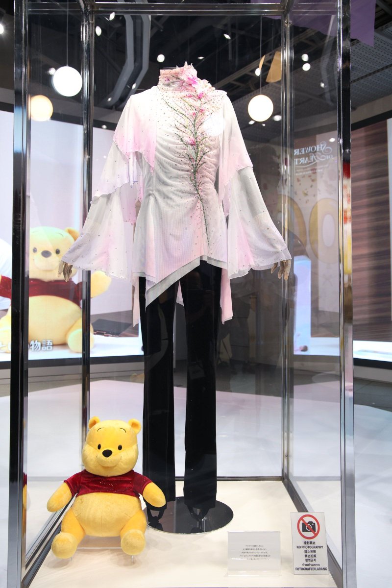oshiraku's tweet photo. 🌟推し楽 レポート📝

#羽生結弦 と「#くまのプーさん」の特別コラボレーション🍯

「SHOWER OF HEART - かがやくひかりのプレゼント -」ポップアップストアの様子をお届け✍📷

詳細はこちら👉https://t.co/RmRyF4orJZ

愛らしさあふれる貴重なプログラムと多様なグッズをチェック✨

#シャワハー https://t.co/aGe8eEZs2I