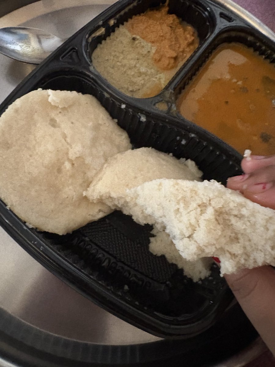 Harshit52358008's tweet photo. @zomatocare #zomato #podipointujjain #podipoint 

I order from podi point every , twice in a week but this time very bad there is bad smell getting from dosa and idli try to call restaurant but they didn’t pic the call … very bad worst service and quality is going down https://t.co/6byZP89asF