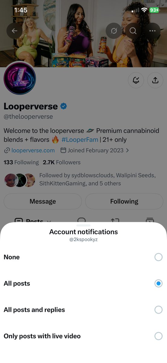 2kspookyz's tweet photo. @WeedPorns @thelooperverse “Loopers”  that berry blast looks insanely yummy 😍💙 https://t.co/1oJAXzZ3hb
