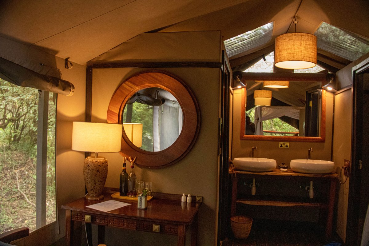 CampCastel's tweet photo. Friday calls for a little elegance.
Warm lighting, natural textures, beautiful details, and a touch of African charm — where every corner is designed to make your stay feel effortlessly special 

Come slow down, unwind, and enjoy.

Book (+254) 0758955220
https://t.co/WeUE3LEmLS https://t.co/Rpj9iZBjfe