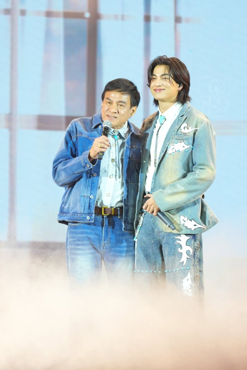 M86858694's tweet photo. - ̗̀ 𝐇𝐀𝐏𝐏𝐘𝐁𝐈𝐑𝐓𝐇𝐃𝐀𝐘 𝐏𝐡𝐨 𝐀𝐥𝐞𝐱   ̖́-
Alexパパお誕生日おめでとうございます🎂🎈🎉
健康で笑顔いっぱいの一年になりますように✨️

#GulfKanawut https://t.co/R6SkDhsX9i