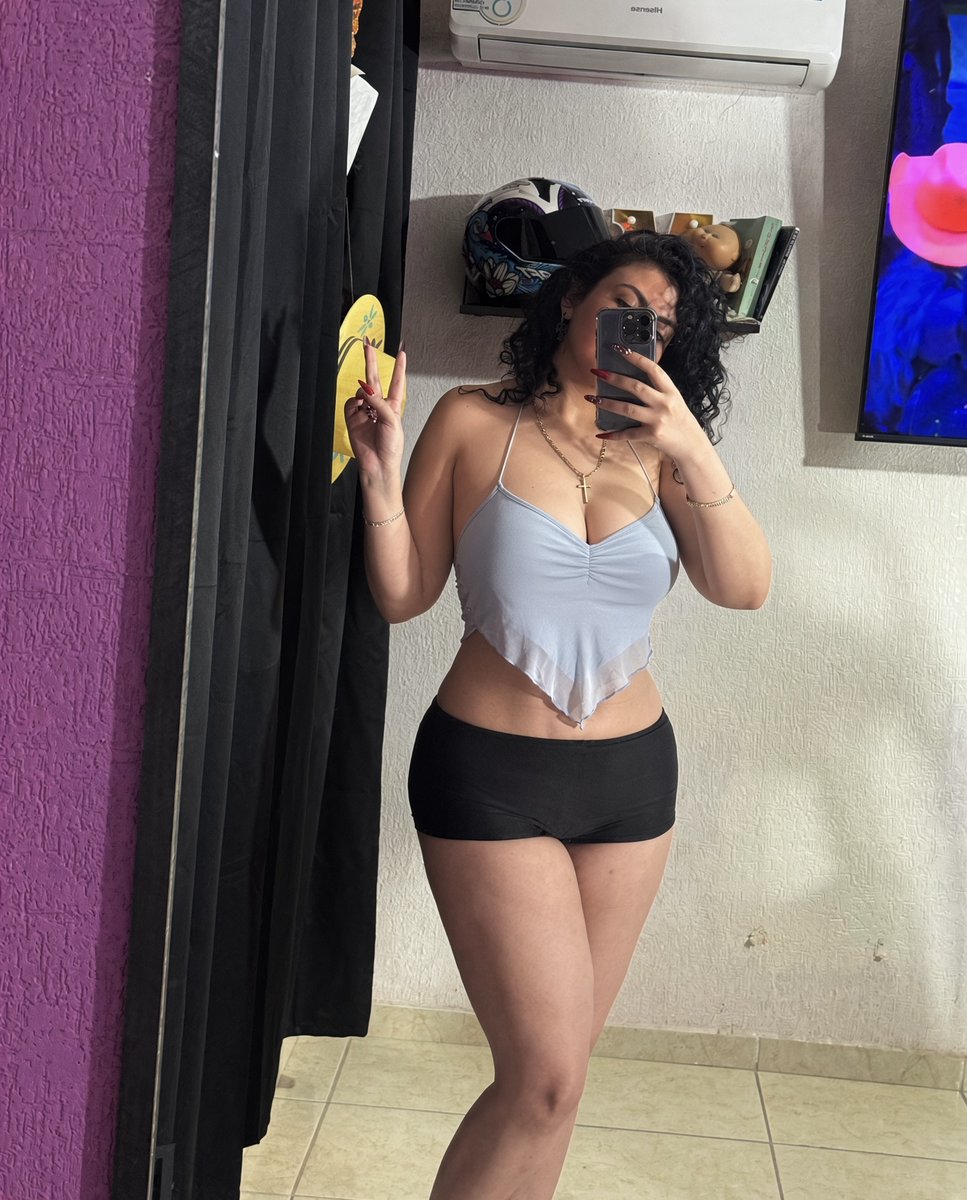 MichhyRamiv33e's tweet photo. 📚🏋🏻‍♀️🩵 Al natural .
#FitLife #MotivationalCore https://t.co/U3loFCvBBo