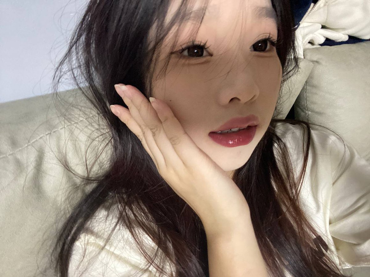 King2duck's tweet photo. 老娘最后再说一遍，我不要门啊，我要什么门啊，想视频直接告诉我，我看到就发了，只是一直发不完啊，不需要你们支持我什么，点个赞留言 333就好了 https://t.co/TAzedvqCUQ