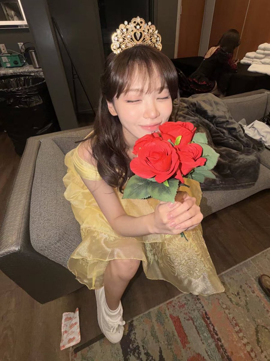 archivedkcw's tweet photo. cutie https://t.co/YUfXJPbZUM