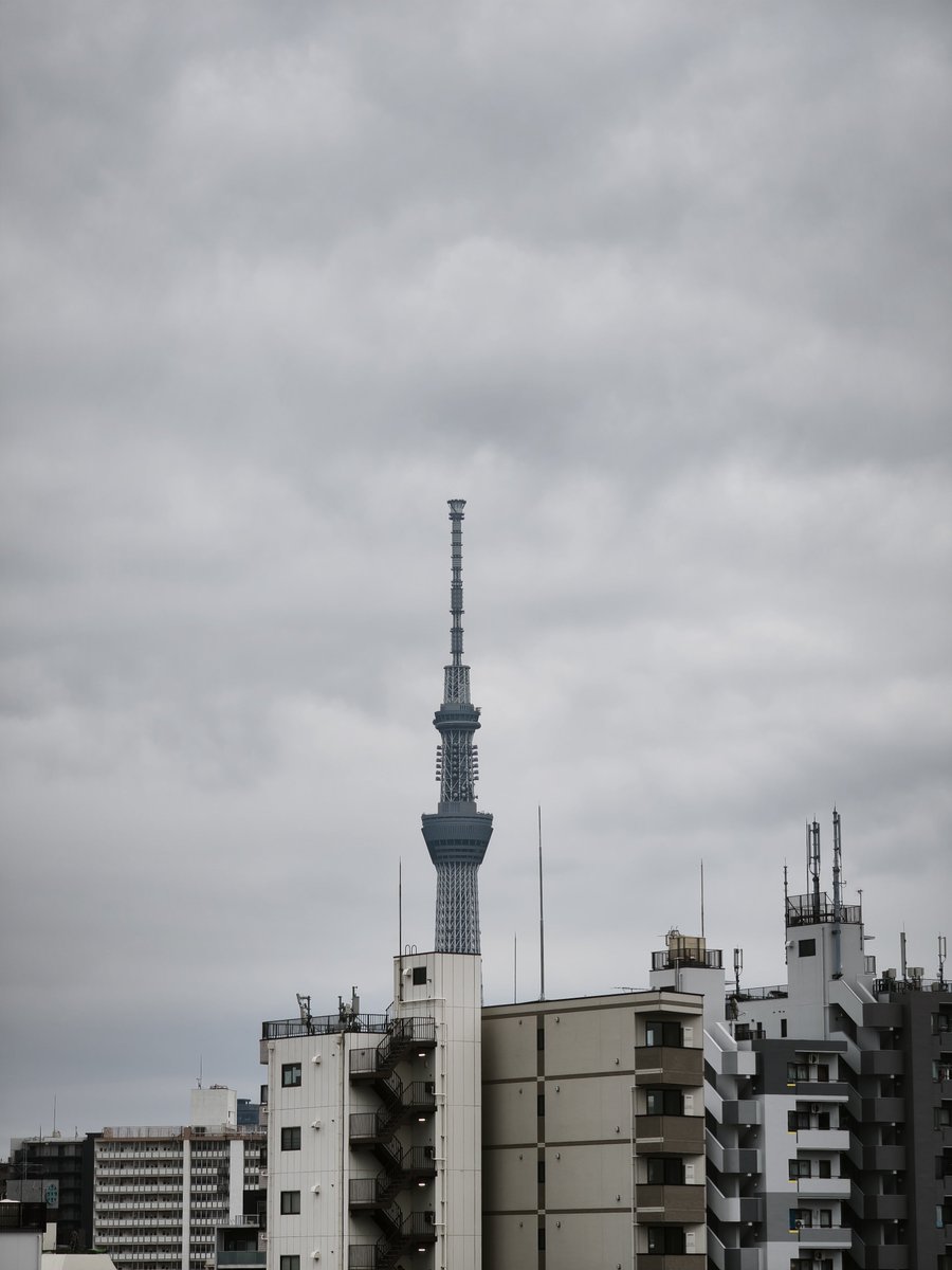 MinowaLive's tweet photo. 三ノ輪に帰って来ました〜ヽ(=´▽`=)ﾉ

住み慣れた街なので、やっぱり落ち着きますねぇ〜  鉾田も静かで良いんだけどなぁ〜  田舎と都会はどちらが良いのかなぁ〜(๑´•.̫ • `๑)

この後用事があるので、夕方〜夜に戻り次第、ライブカメラを復旧します。宜しくお願いします。m(_ _)m https://t.co/7AU8kNWS0i