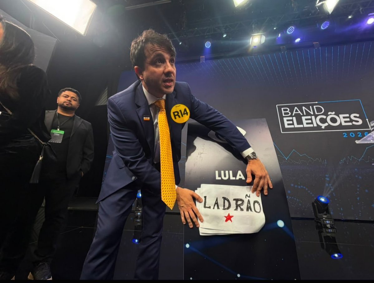 Disanchez24's tweet photo. @Gilbert08456435 @NewsLiberdade Posso tirae uma dúvida na sincera meu amigo, você parou pra pesquisar diretamente o Renan Santos no perfil dele e tudo mais? Até depois de escolher ele fui olhar o perfil de todos os outros pra ver o preparo da pessoa e as propostas para governar. Falo na humildade msm. https://t.co/5hjIRZTZlU