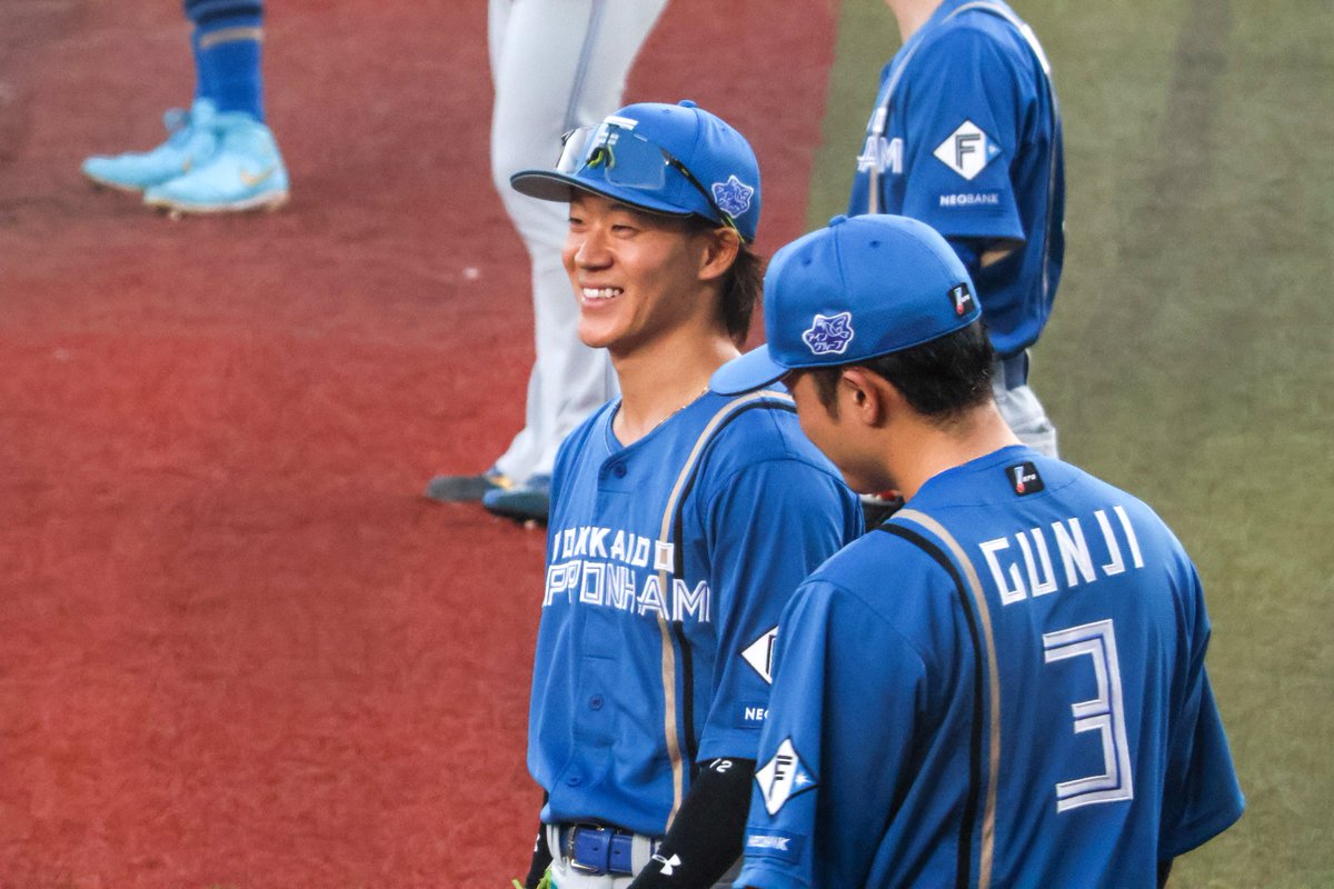 2OOOblueee's tweet photo. ［261001］ZOZOマリンスタジアム
ﾆｺﾆｺ矢澤くんがいました郡司さんありがと
#lovefighters #矢澤宏太 #郡司裕也 https://t.co/1bxQ3ZYVj2
