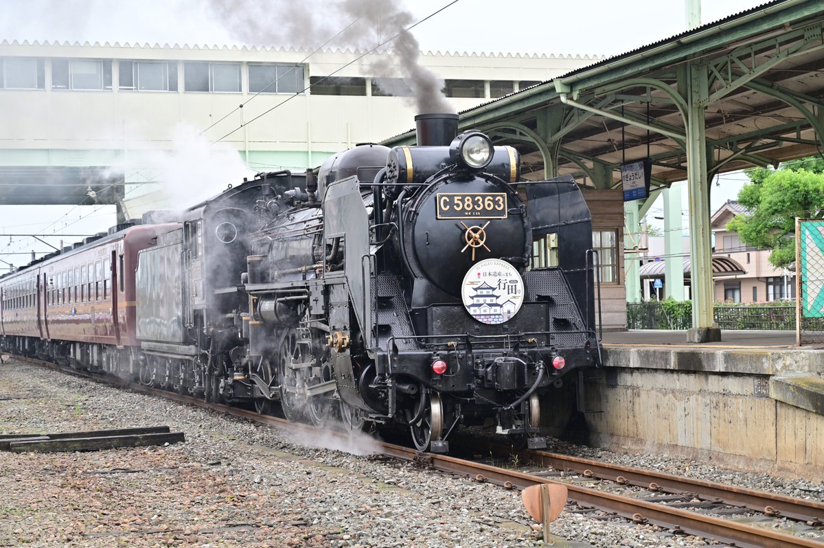 Gyoda_PR's tweet photo. 【SLに乗って、日本遺産のまち・行田へ🛤️】
7月に続き、9月26日・27日の2日間、「SL日本遺産のまち行田号」が特別運行されました。
力強い汽笛とともに、煙を上げながら走るSL。いつものまち並みに、特別な風景が広がりました。 https://t.co/8RJu62HVDv