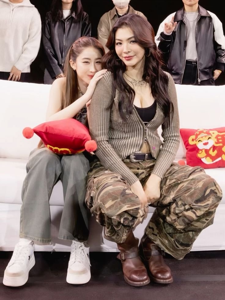 Dawn6ct0's tweet photo. Why can't we forget them both for even a single day? From the time they starred in the series together until now that they've gone their separate ways, we still miss them.

#FayeYoko 😞😞😞 https://t.co/2WaM5XRukC
