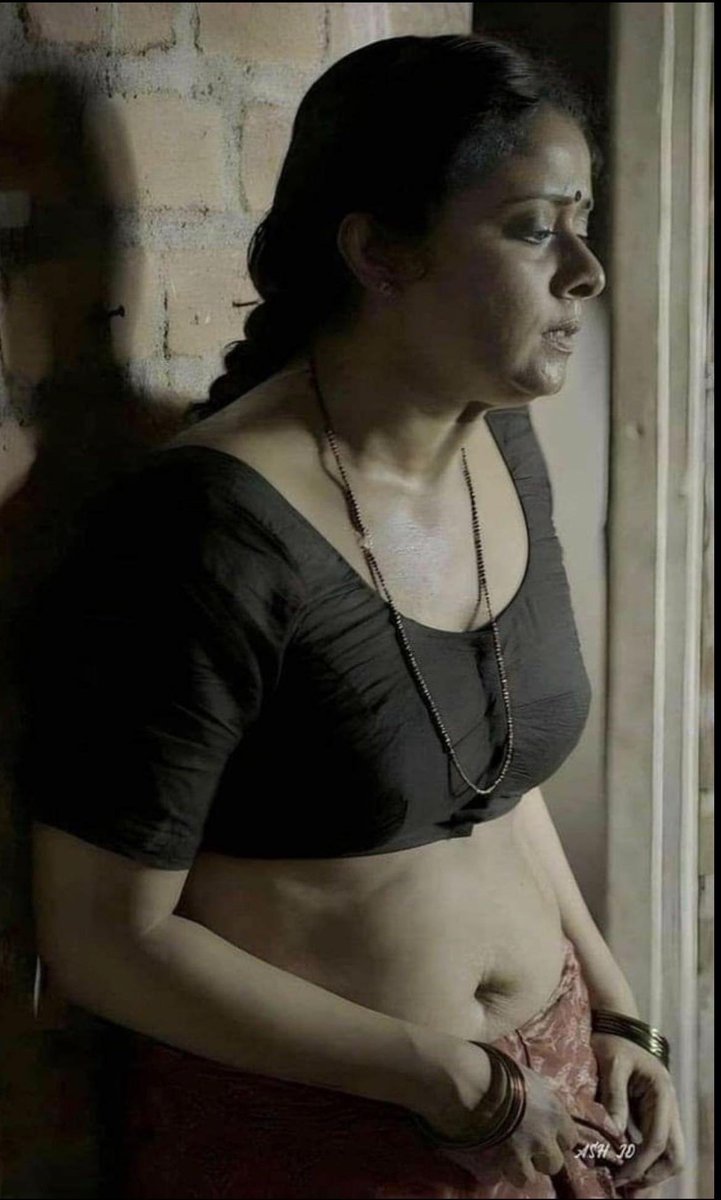 redranger897's tweet photo. That Transition from Pathini 😁to Widow🥺 to Thevdiya😈 of Every mom in the name of survival and sacrifice for their sons😜 
Wathaa Arippu edutha koodhiku olu podanum🥵 
Adhuku edhuku di Pasangalukaaga dhan pandran nu enga mela pali poduringa🙂 https://t.co/VUVGL3MBoz