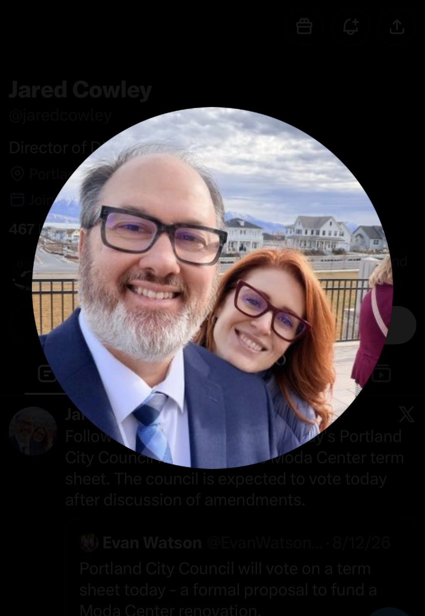 SoSaysJ's tweet photo. Devon Haskins
John Tierney
Jared Cowley

These are the three individuals who deemed the Asian tweet racist.

As an Asian, the tweet is 100% NOT racist.

You know what is racist? 

@KGWNews thinking that three white guys get to decide what is racist towards Asians. https://t.co/StkH04Olx7