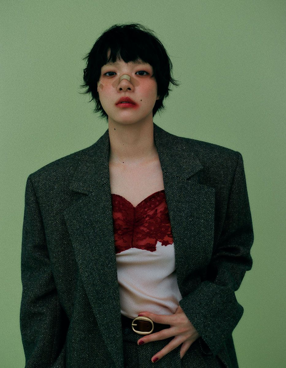 GINZA_magazine's tweet photo. あいみょんとファッション👗これまでさまざまな角度から追いかけてきたあいみょん。メジャーデビュー10周年を迎えた彼女を、ずばり“ファッション”をテーマに直球で大解剖！ 

最新号発売中
https://t.co/RAvD7edTlX https://t.co/iLRb8VN9Cr