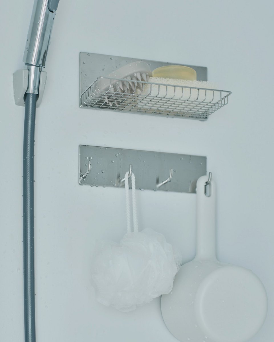 muji_net's tweet photo. さびにくいステンレス製で、水回りでも使いやすいマグネットタイプのフックが新登場。

https://t.co/agL72c8aOk https://t.co/CroLsyHbvO