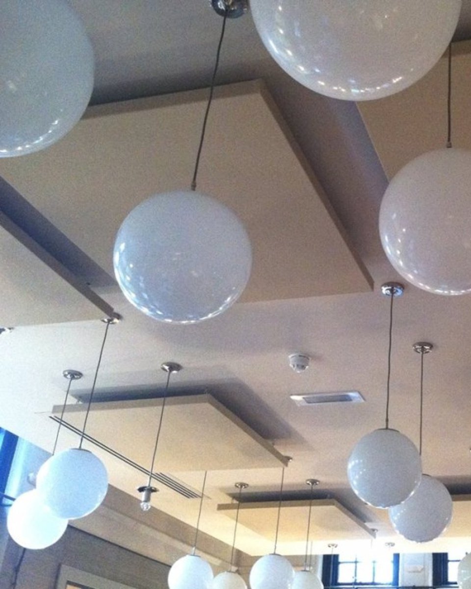 SoundReduction's tweet photo. Noise is one of the most common complaints diners have. If people have to shout across the table, they won't rush back. Acoustic rafts soak up the clatter so guests can enjoy the food and the conversation.

#AcousticPanels #RestaurantDesign #Hospitality https://t.co/uXjUf7qhLM