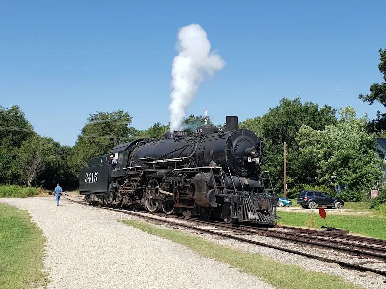 CrimsonRyderLX's tweet photo. The Abilene &amp; Smokey Valley Railroad

Currently Restoring Santa Fe #3415, and operates a nice short line of their own in Abilene Ks.

https://t.co/aO8AJGwOLd https://t.co/EYkxHnksLY