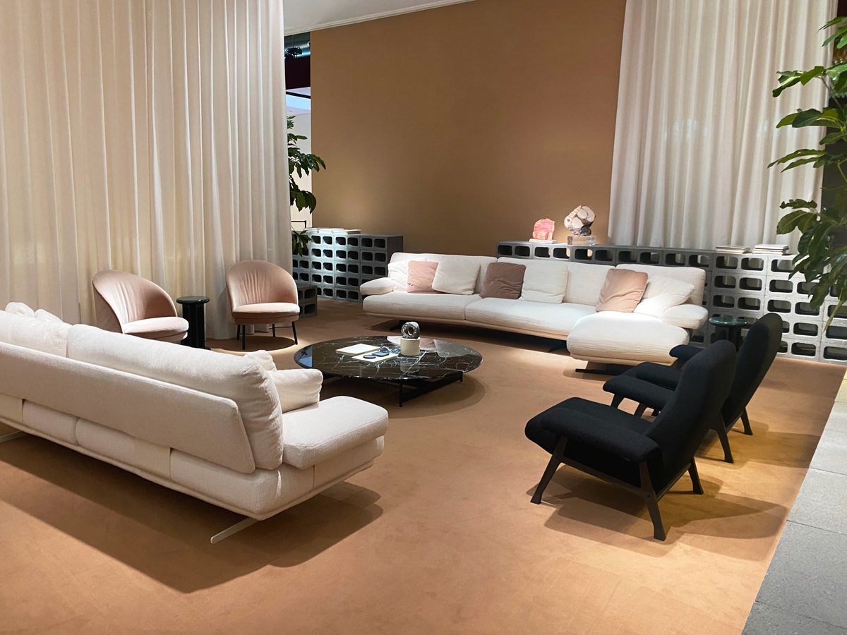 arflex's tweet photo. àmila sofa system design Claesson Koivisto Rune. The Càmila sofa collection is characterized by a pursuit of the essential.
-
#arflex #càmila #sofa @claessonkoivistorune #design #luxuryhome #luxurydesign #hospitality #hotellerie #designspirations #interiordesign #furnituredesign https://t.co/vTZJSN54QU