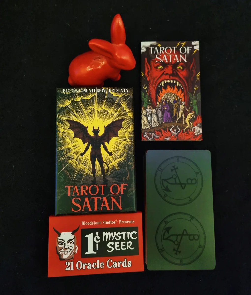 WOracles's tweet photo. Tarot of Satan and Mystic Seer oracle by Travis McHenry @travis.mchenry @bloodstone.tarot
New to my collection β¨οΈ
#highpriestess #occultist https://t.co/xlJK9WfVVv