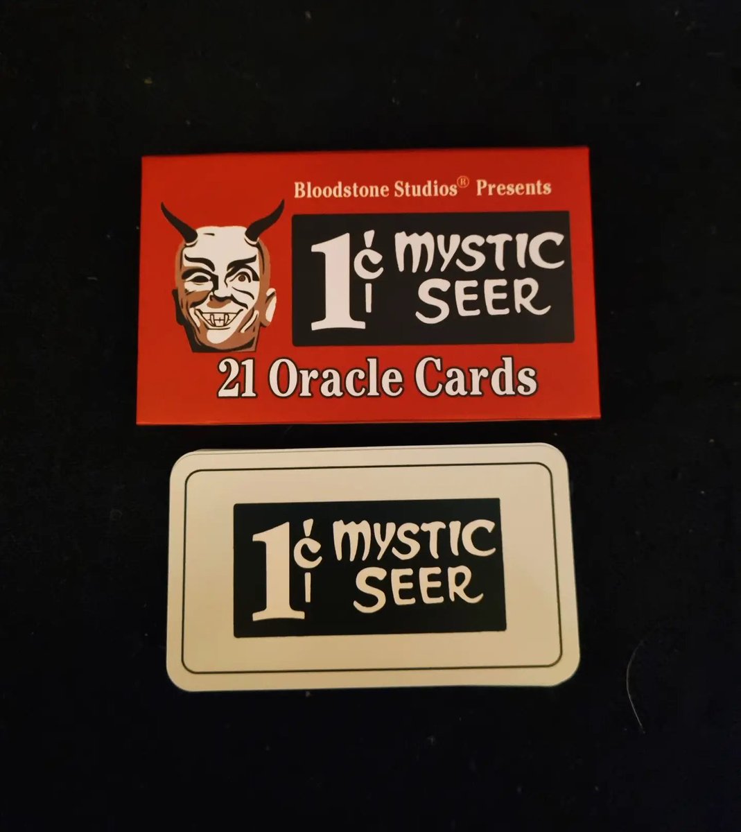 WOracles's tweet photo. Tarot of Satan and Mystic Seer oracle by Travis McHenry @travis.mchenry @bloodstone.tarot
New to my collection β¨οΈ
#highpriestess #occultist https://t.co/xlJK9WfVVv