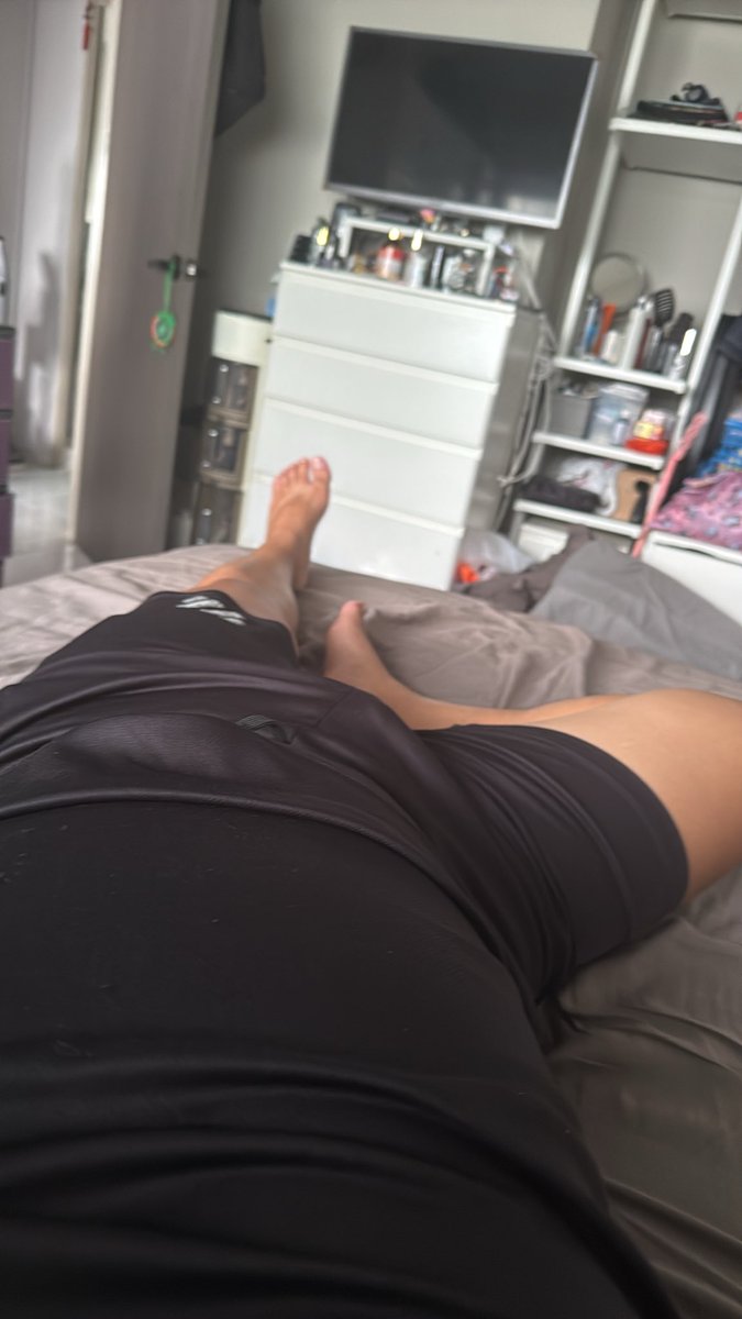 NottyOtter1990's tweet photo. Anyone to cuddle? https://t.co/LaSfTfRnyT