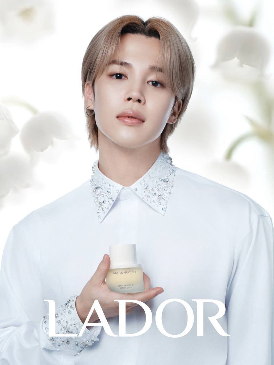 BackTheSoul's tweet photo. 📱| Atualização da LADOR x #JIMIN 

"Perfume para os cabelos Adore NEW com fragrâncias de alta qualidade 💫🪐

Penetra suavemente nos fios, liberando uma fragrância sutil a cada movimento e deixando um aroma elegante no cabelo, completando o seu próprio estado de espírito 🕯️"

Cr: info bangtan | 🐸