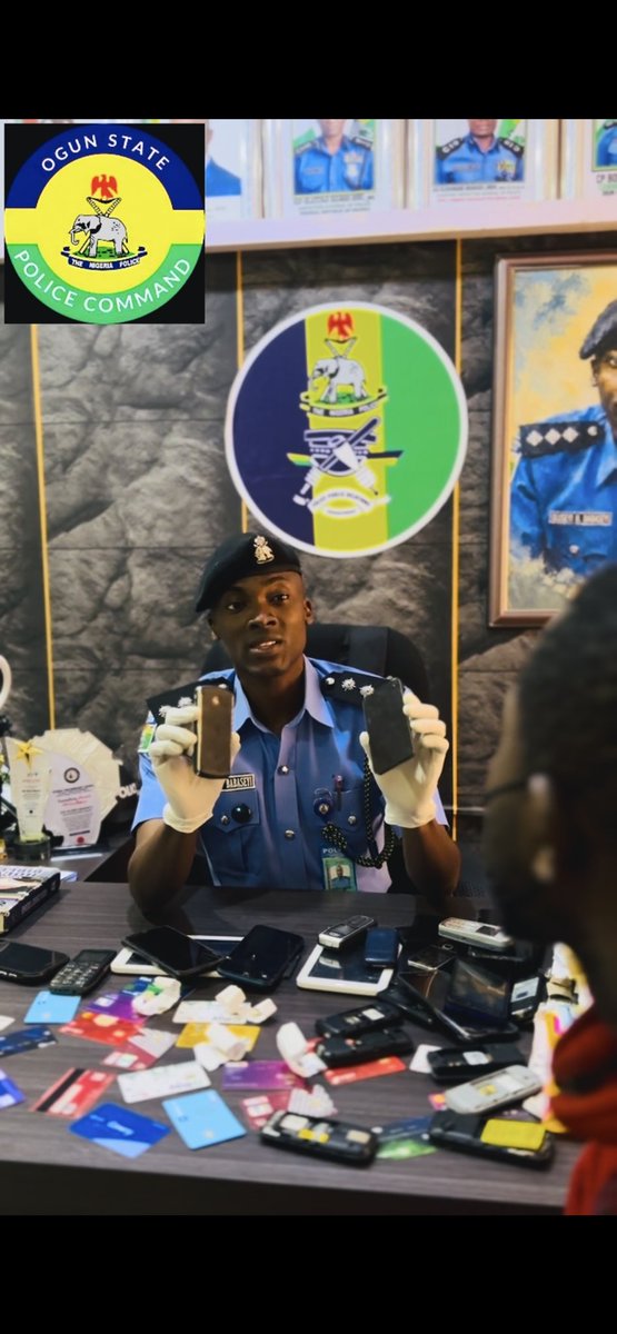 BBabaseyi's tweet photo. 25 ATM CARDS. 16 SIMs. 25 PHONES. ONE SUSPECT: OGUN POLICE UNCOVER A DIGITAL TRAIL
More Details soon… https://t.co/K9umk0Q9Ne