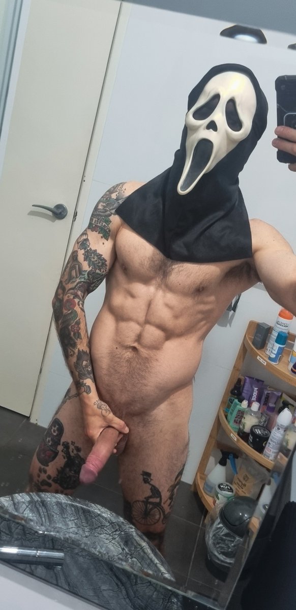 BLADELYPOV's tweet photo. Spooky season back shots? https://t.co/GS8PjbEXy1