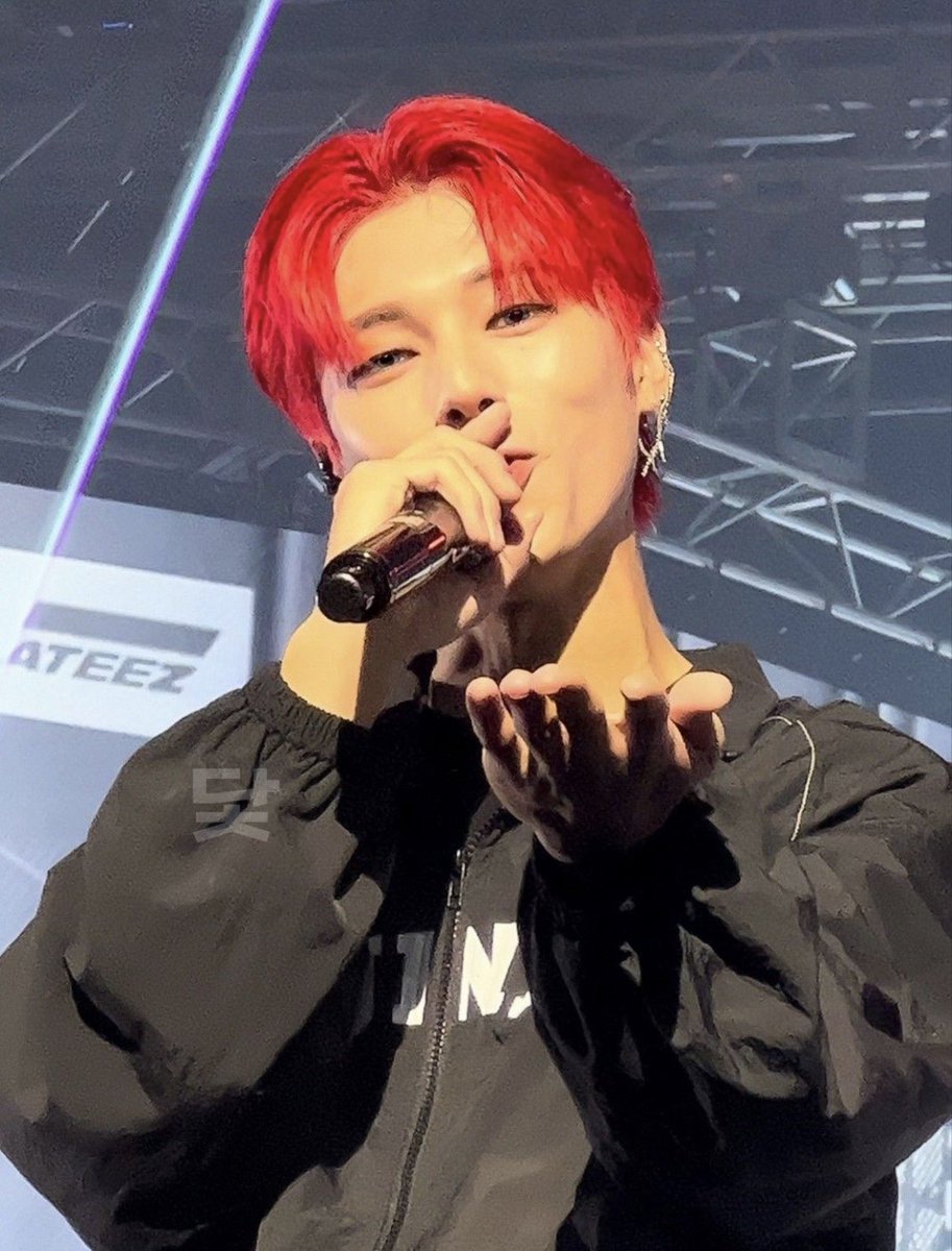 Were436's tweet photo. welcome back red haired wooyoung 

 do you remember this era😭���

#ATEEZ #에이티즈
#우영 #WOOYOUNG https://t.co/9t9CPaLzjW
