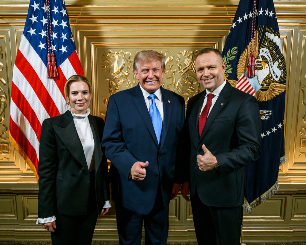 mikolaj_bk's tweet photo. Zauważyłem, że to zdjęcie było bardzo wyczekiwane, a więc proszę 👍

Nowy Jork, 22.09.2026
📸WH https://t.co/8ucsKK4MJ2