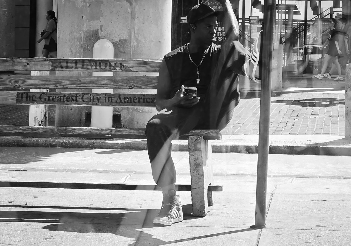 khrischnlng's tweet photo. Bmore 
#streetphotography https://t.co/6XWDawcqrC
