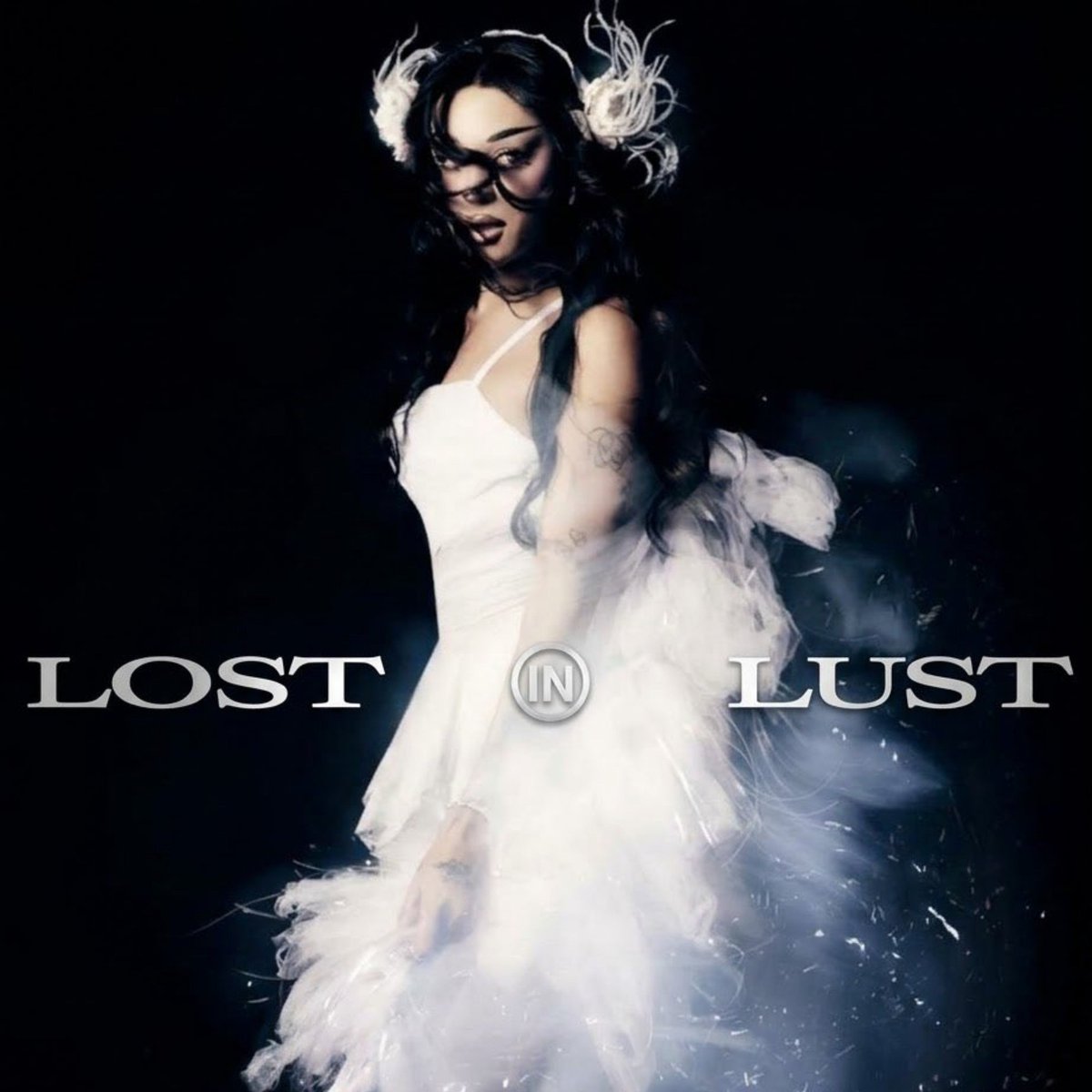 poponze's tweet photo. DOMINOU! Pabllo Vittar debutou todas as 12 faixas de seu álbum “LOST IN LUST” no TOP 100 da Apple Music Brasil. 🇧🇷 https://t.co/UzUYGnnF2G