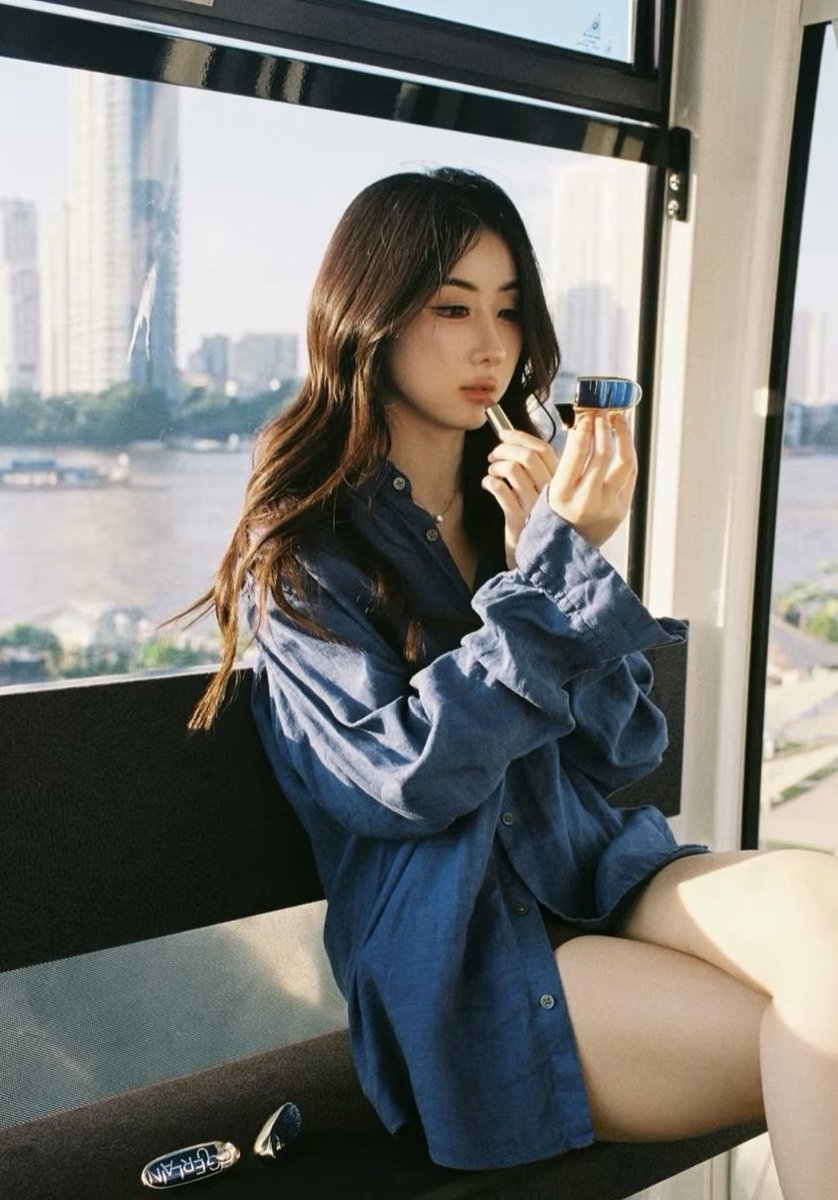 millieantafric's tweet photo. This beauty right here is the kind you could admire all day. And those legs well, let’s just say originality has its advantages😮‍💨✨

#YokoApasra‌

https://t.co/toRcrKvJXR https://t.co/Hp0Dth0WRP