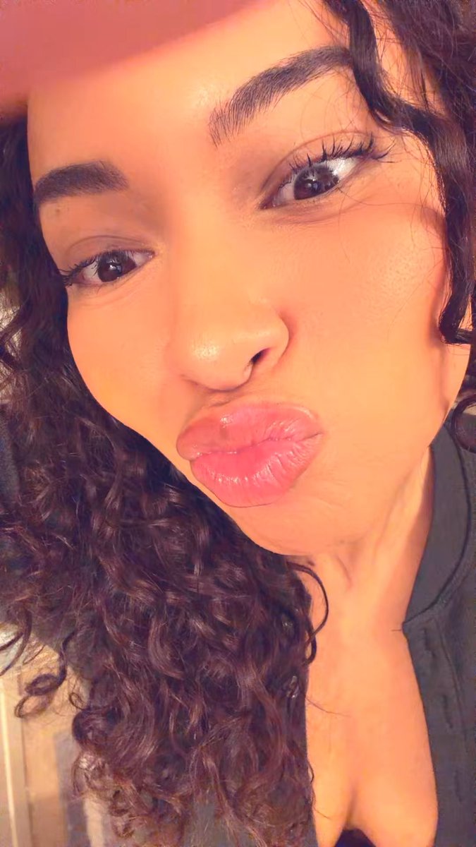 racheallinnn's tweet photo. lash free!! https://t.co/sF0pKLBj6u
