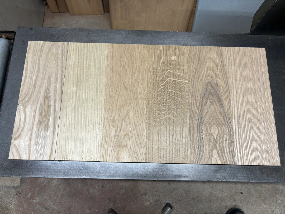 TSzatuboku's tweet photo. なかなか良いサンプルが作れたな
クリ、ナラ、タモの3種類の特徴や見分け方を10月10日（土）に木工教室BASE @basefurniture  さんのYouTubeチャンネルにて生解説します！
よければ見に来てください！ https://t.co/BshWXXEgMx