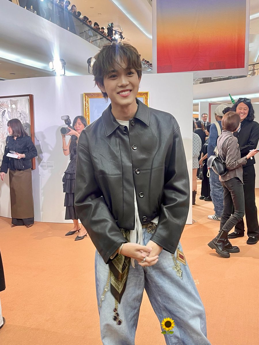PypPyp83995s's tweet photo. ไทโอตาแป๋วว 
THI-O IN ART SPACE

#BAZAARART2026xNexT1DE_THIO
#THIO #THIOTHAMM
#NEXTIDE_THIO #ไทโอ https://t.co/NxcbPqyCZA