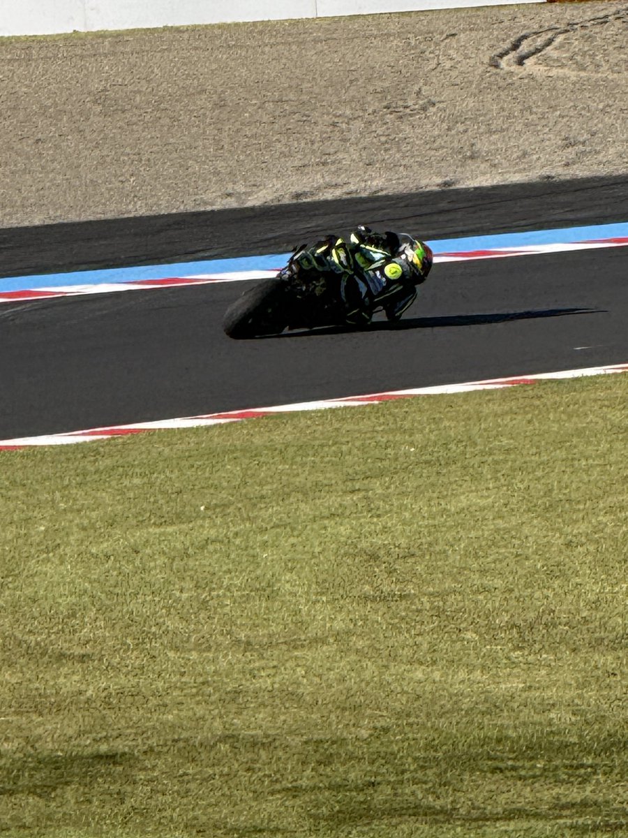 iburune's tweet photo. #motogp
#AIogura https://t.co/dzdh0aPgJt
