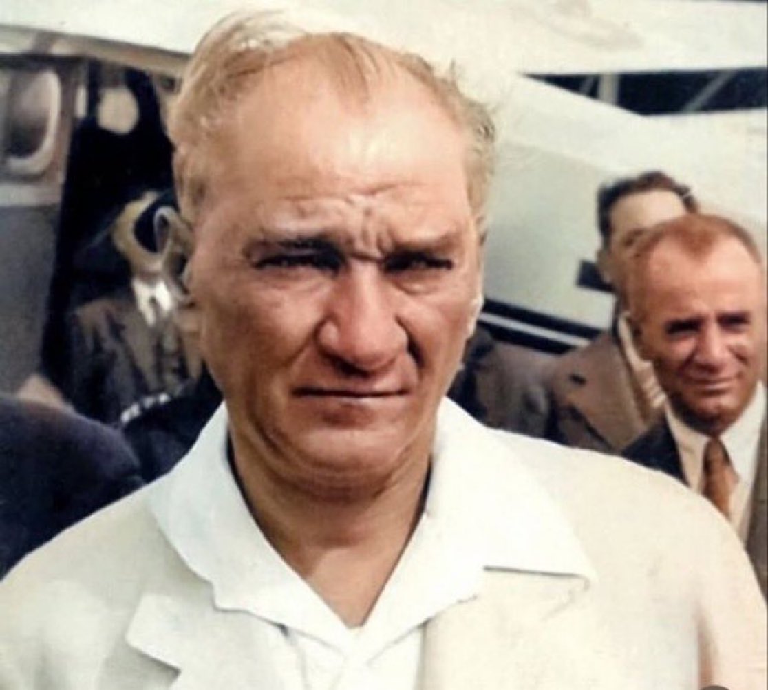TarihteOan's tweet photo. Gazi Mustafa Kemal Atatürk’ün nadir görülen bir fotoğrafı. https://t.co/wcwFSsCwSn