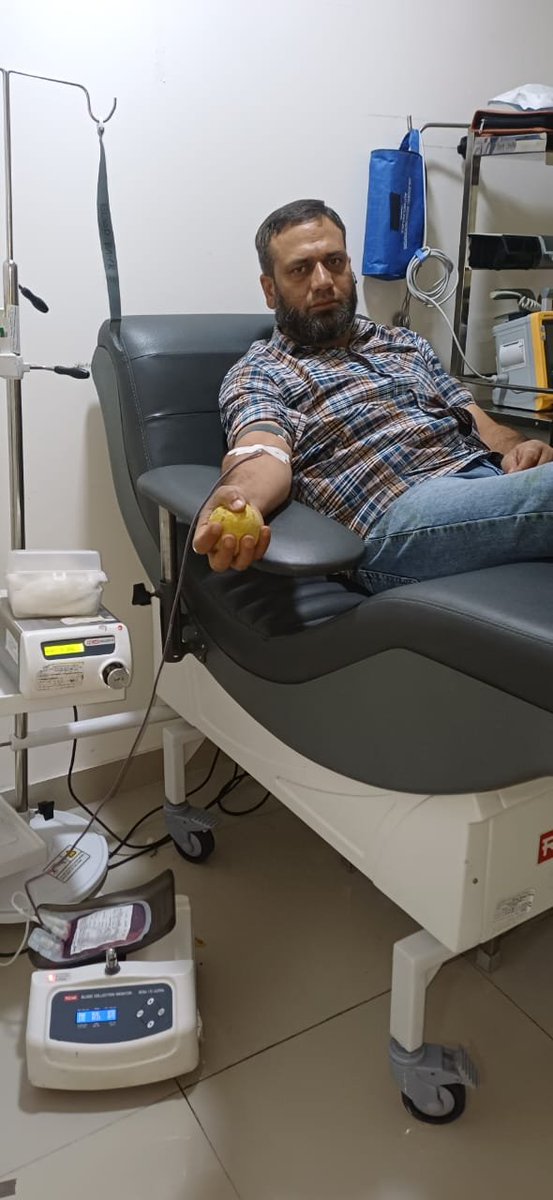 BlessingKa37y's tweet photo. Our brave heros from Kashmir drivers manch👍😊❤️
Donating blood cost me 15 minutes, but it bought someone a lifetime.♥️🚨🩸💪 https://t.co/5HjA4iQKi9