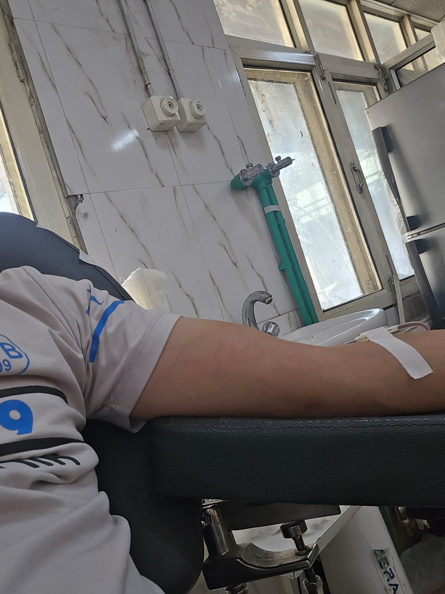 BlessingKa37y's tweet photo. Our brave heros from Kashmir drivers manch👍😊❤️
Donating blood cost me 15 minutes, but it bought someone a lifetime.♥️🚨🩸💪 https://t.co/5HjA4iQKi9