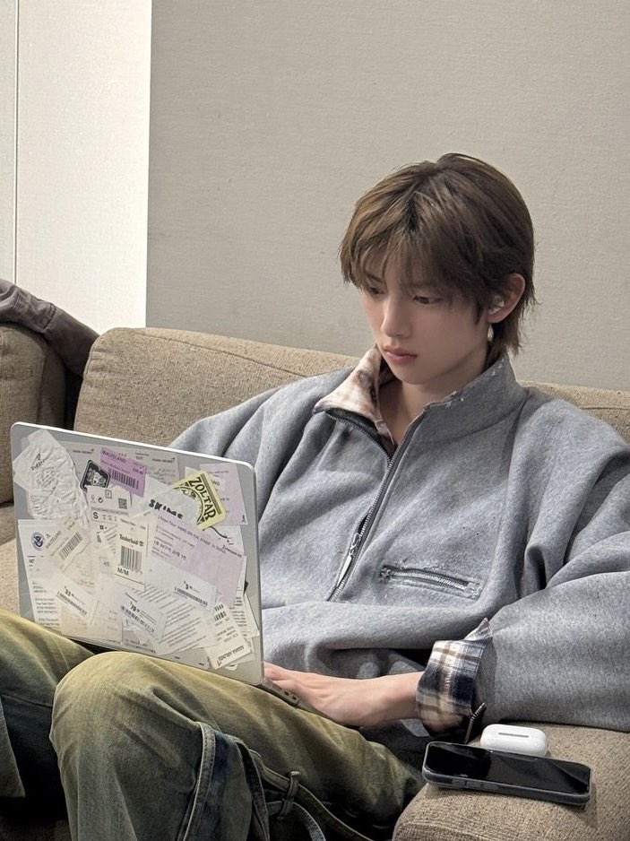 juhoontwt's tweet photo. prod jju ♡♡ https://t.co/Y20mx99eYQ