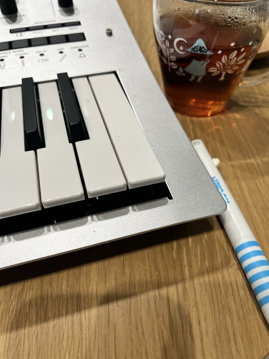 non0123's tweet photo. 最近ちょっと元気がなかったのですが…(今そんなことあるん！？って思ったそこのあなた！あるんですよ、生きてるんですもの。)
昨日のスタジオで元気になった。
私は果てのないネガティブに引っ張られると一緒にしんどくなるということを勉強しました〜
釣られちゃいかん。
よそはよそ、うちはうち。 https://t.co/1uDFN4e4kI