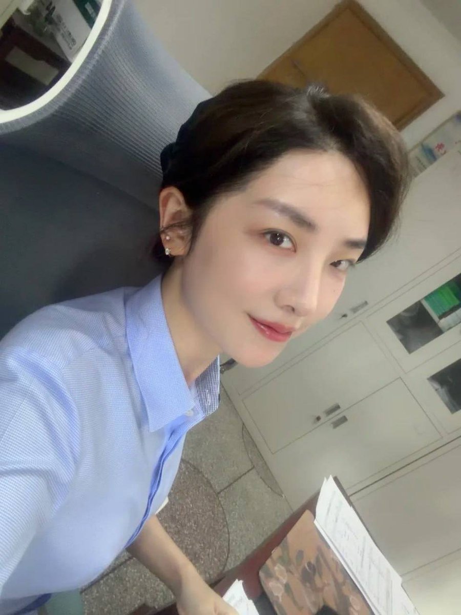 Blotiere2's tweet photo. 为什么私我的都是外国人？X上现在国内用户很少了吗？我只想和中国人聊，老外真的接受不了。 https://t.co/E5eQbEUggI